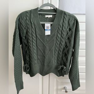 Ultra Flirt women’s sweater, with tags